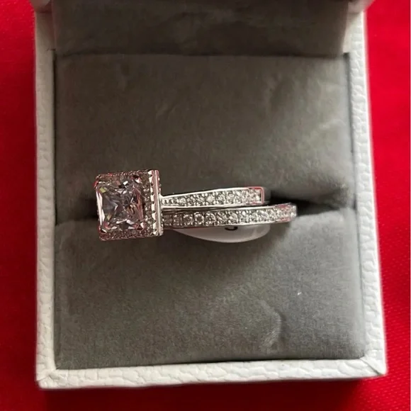 Engagement Set of Rings Sterling Silver size 9 - Picture 3 of 6